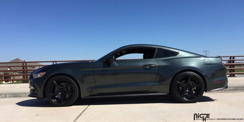 Ford Mustang 20x10 Niche GT-5 M133 Wheels