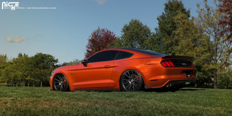 Ford Mustang 20x10 Niche Vicenza M153 Wheels