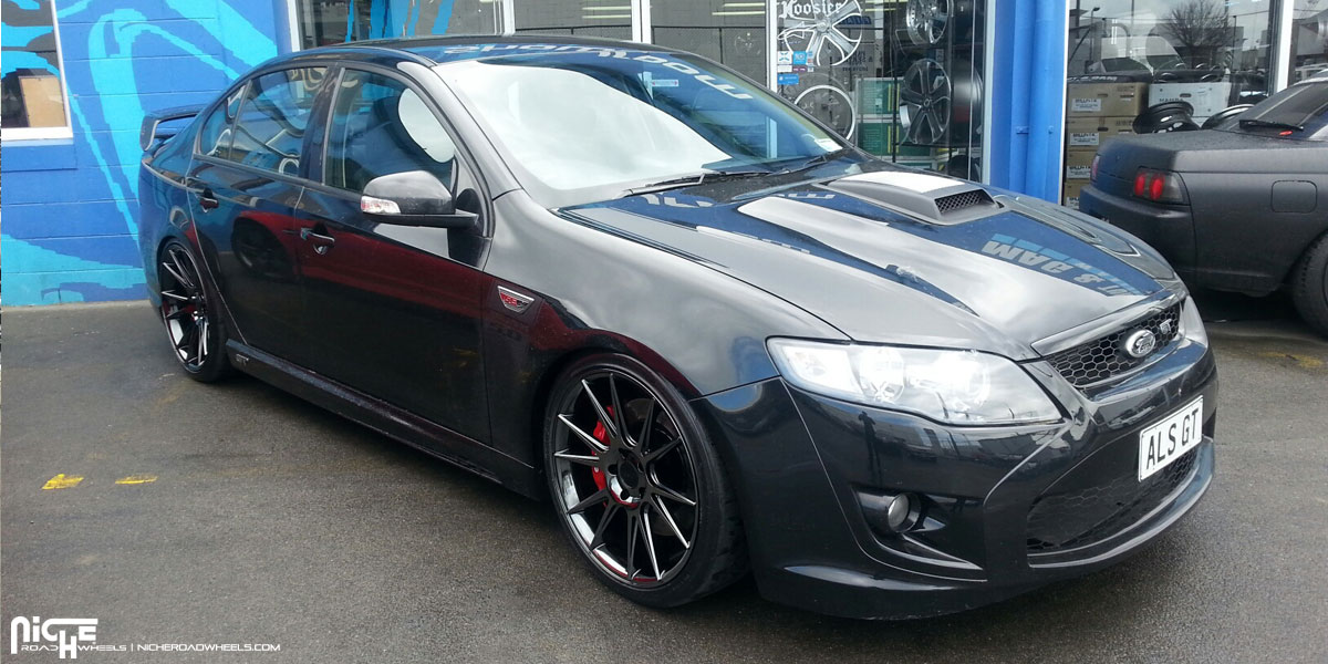 Ford Falcon 20x9 Niche Vicenza M154 Wheels