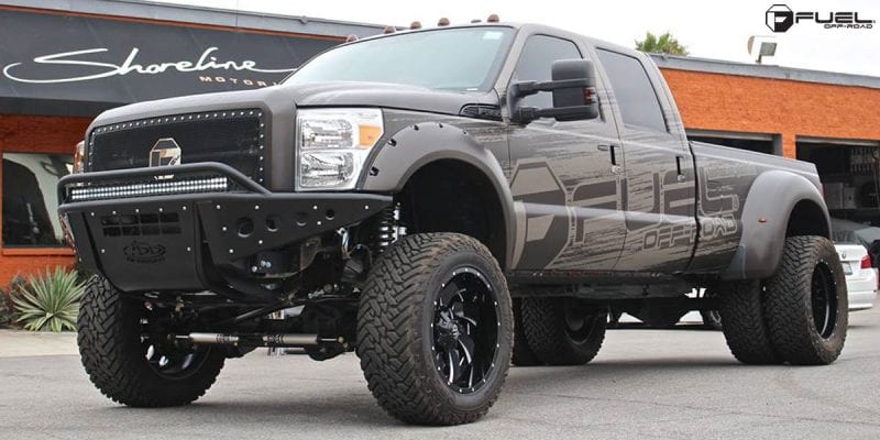 Ford F-350 Dually 22x12 Fuel Cleaver Dually Rear D239 Wheels