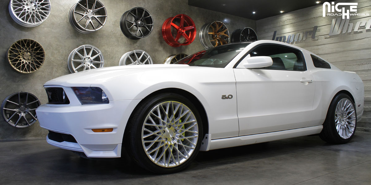 Ford Mustang 20x8.5 Niche Citrine M161 Wheels